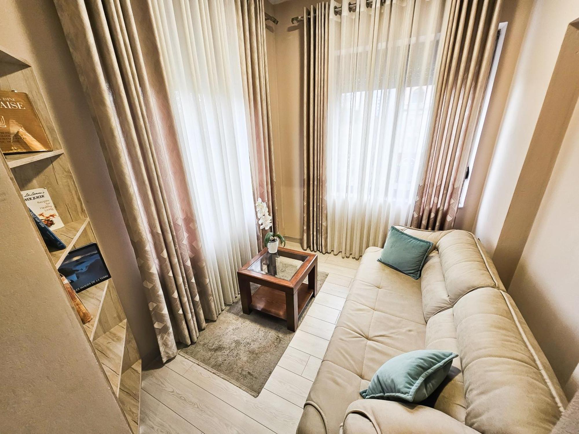 Sunflower Junior Suite Tirana Exterior photo