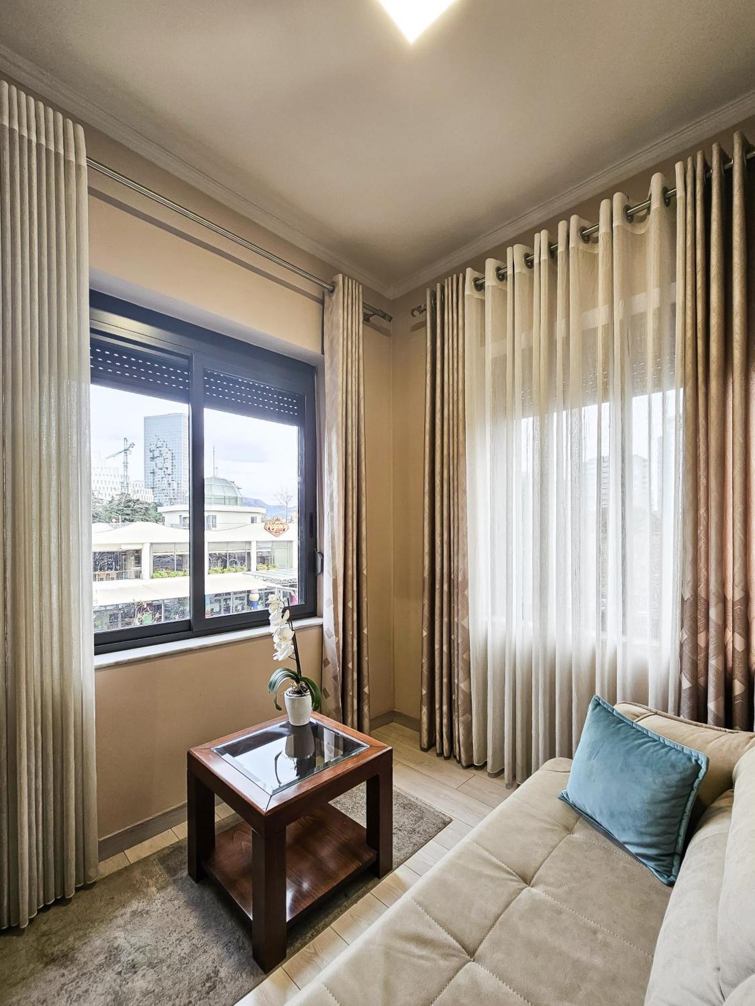 Sunflower Junior Suite Tirana Exterior photo